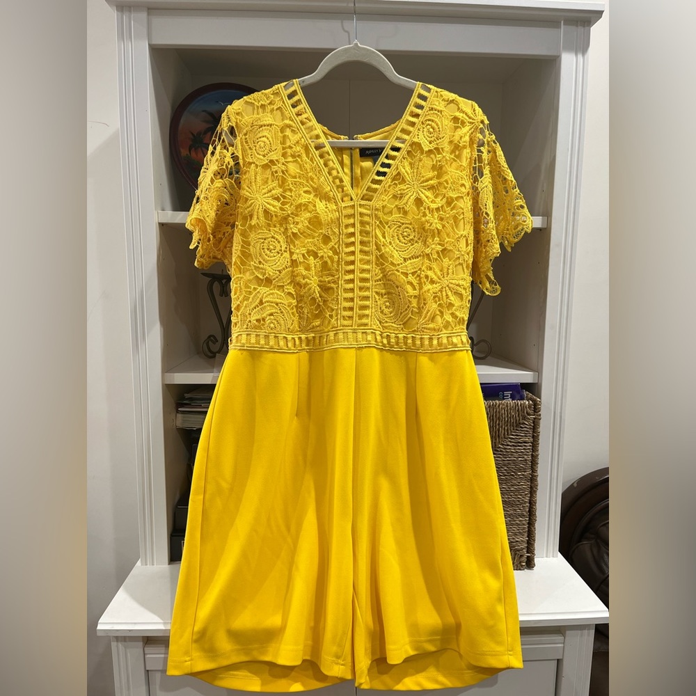 Ashley Stewart yellow romper with lace US 14/16